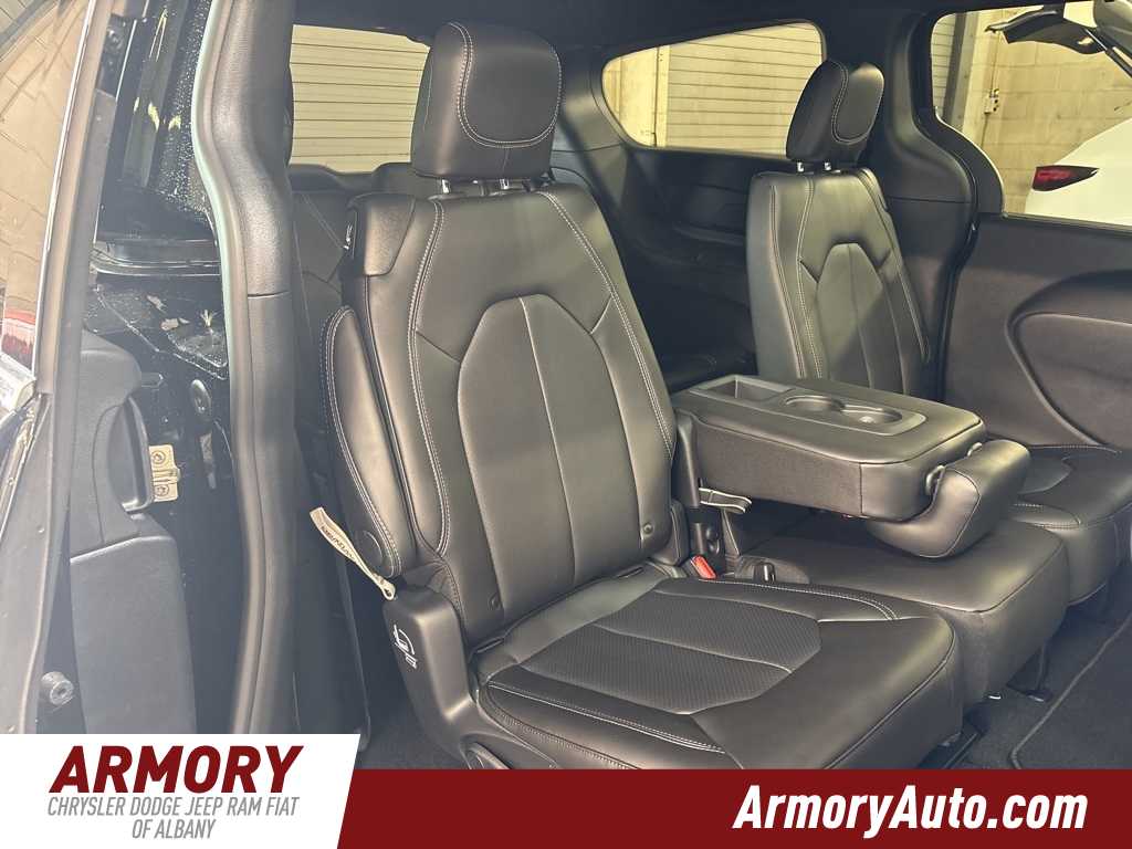 Thumbnail: 2026 Chrysler Pacifica - 28