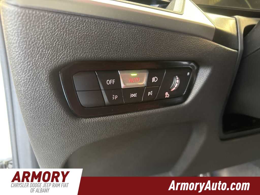 Thumbnail: 2024 BMW 2 Series - 12