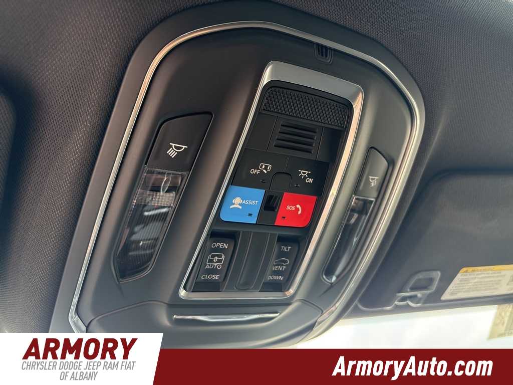 Thumbnail: 2025 Jeep Grand Cherokee - 19