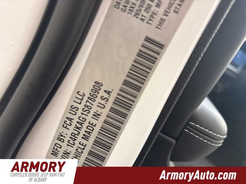 Thumbnail: 2025 Jeep Grand Cherokee L - 38