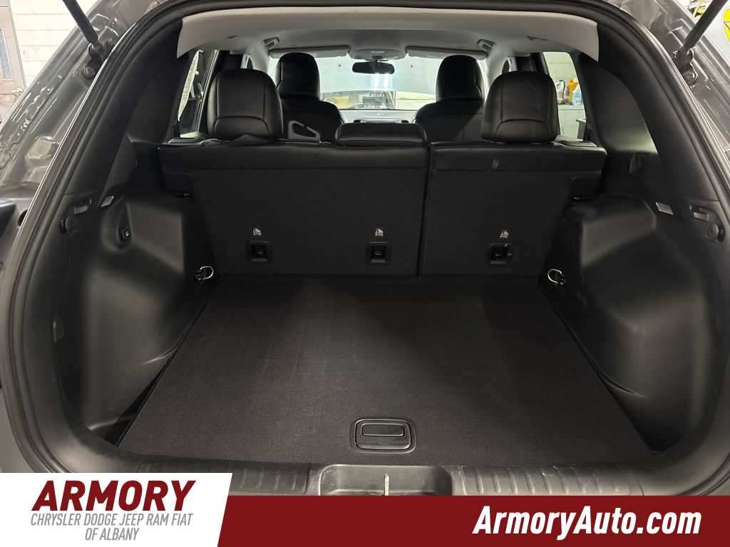 Thumbnail: 2020 Jeep Cherokee - 26