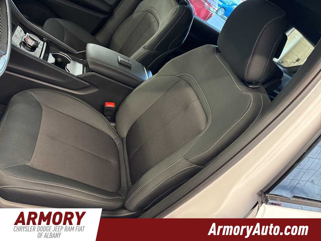 Thumbnail: 2025 Jeep Grand Cherokee L - 10