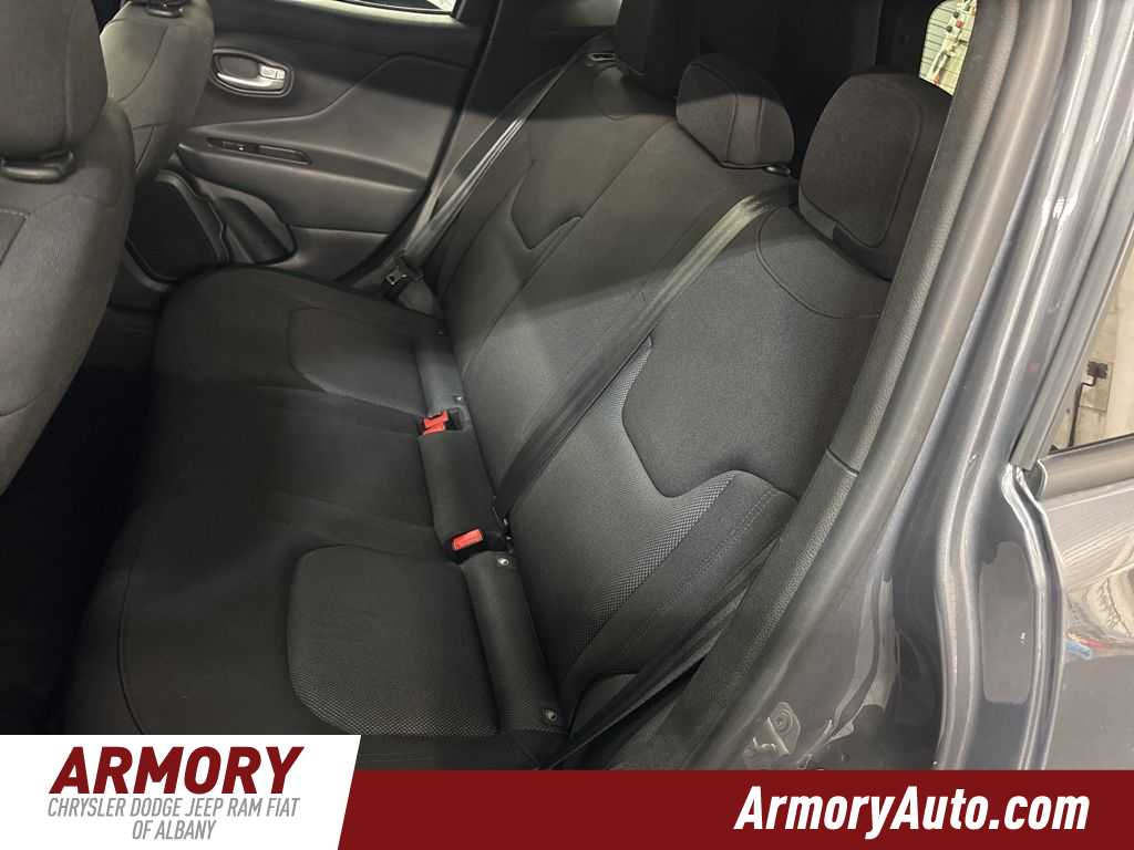 Thumbnail: 2023 Jeep Renegade - 26