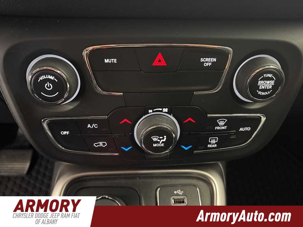 Thumbnail: 2018 Jeep Compass - 20