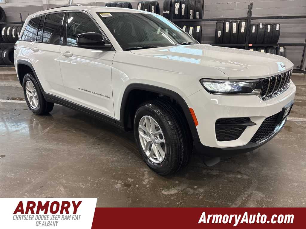 Thumbnail: 2026 Jeep Grand Cherokee - 3