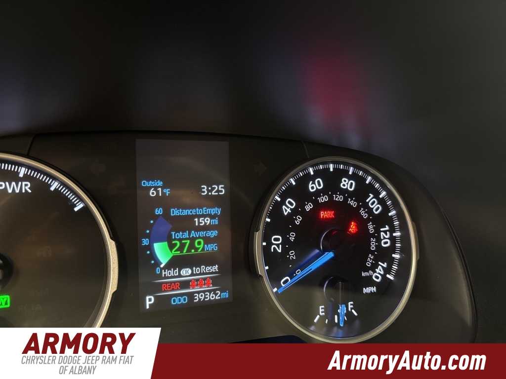 Thumbnail: 2022 Toyota RAV4 - 12