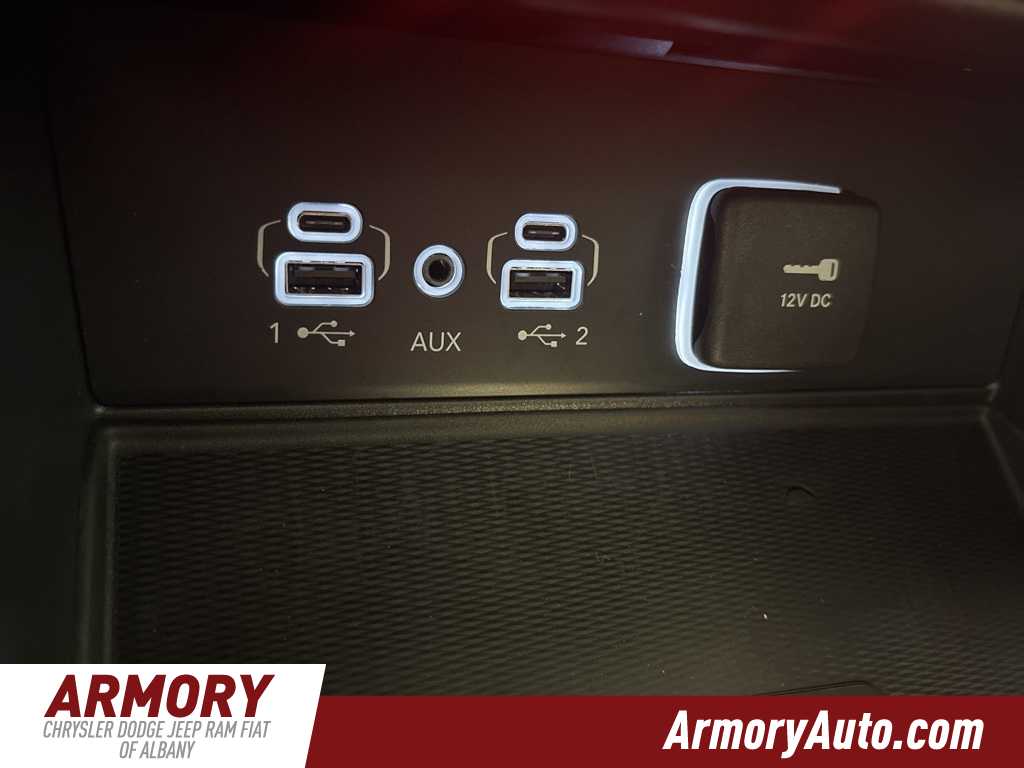 Thumbnail: 2025 Jeep Grand Cherokee - 18