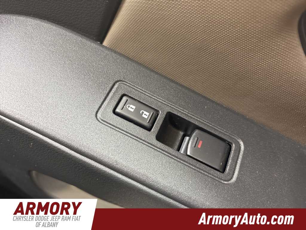 Thumbnail: 2022 Nissan Frontier - 33