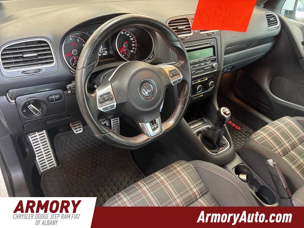Thumbnail: 2013 Volkswagen Golf - 9