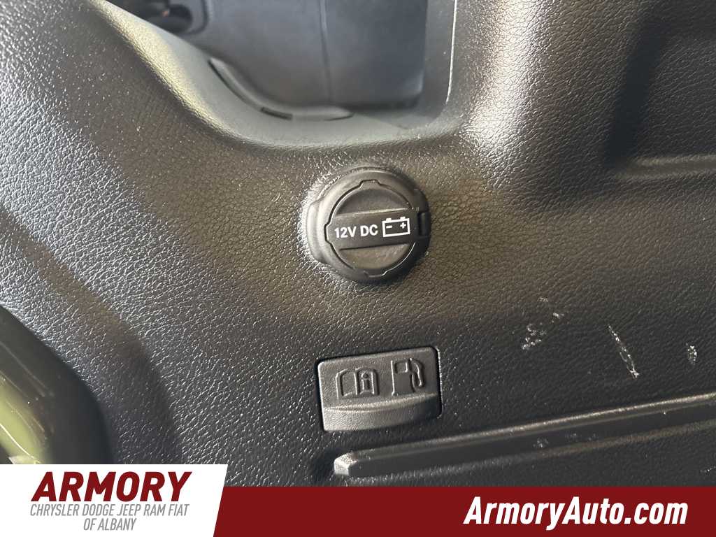 Thumbnail: 2022 Jeep Wrangler - 29