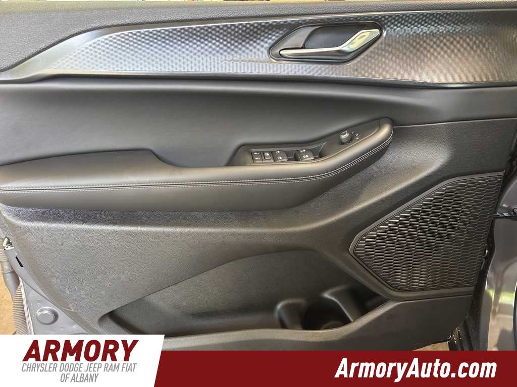 Thumbnail: 2025 Jeep Grand Cherokee - 7