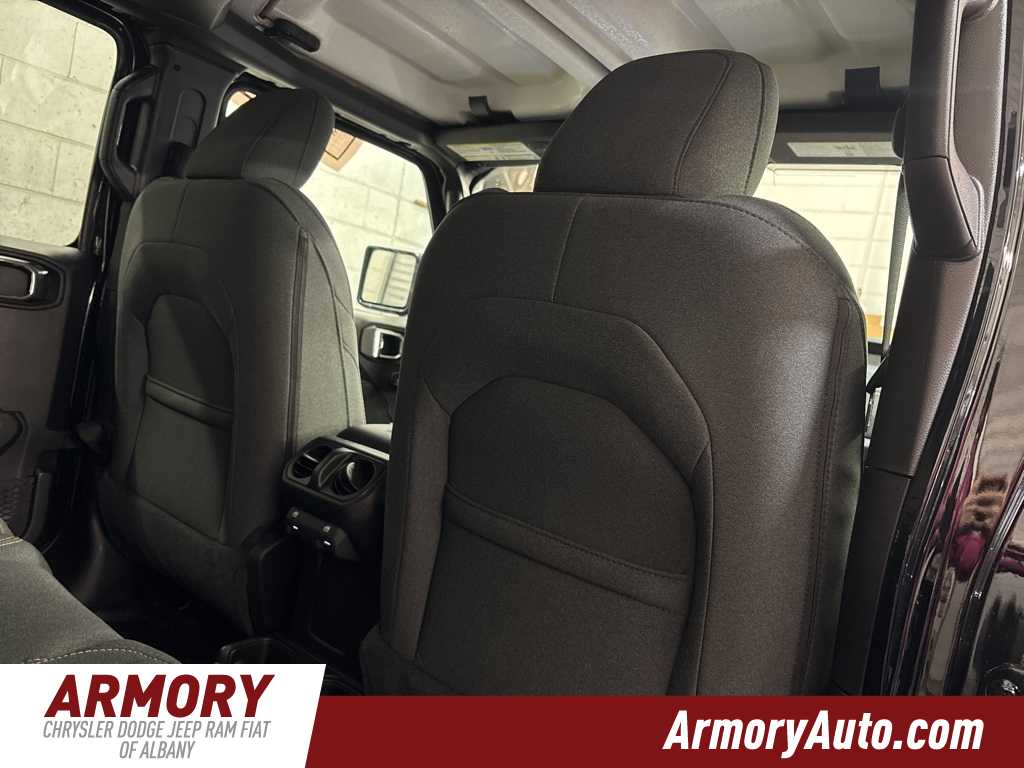 Thumbnail: 2025 Jeep Wrangler - 30