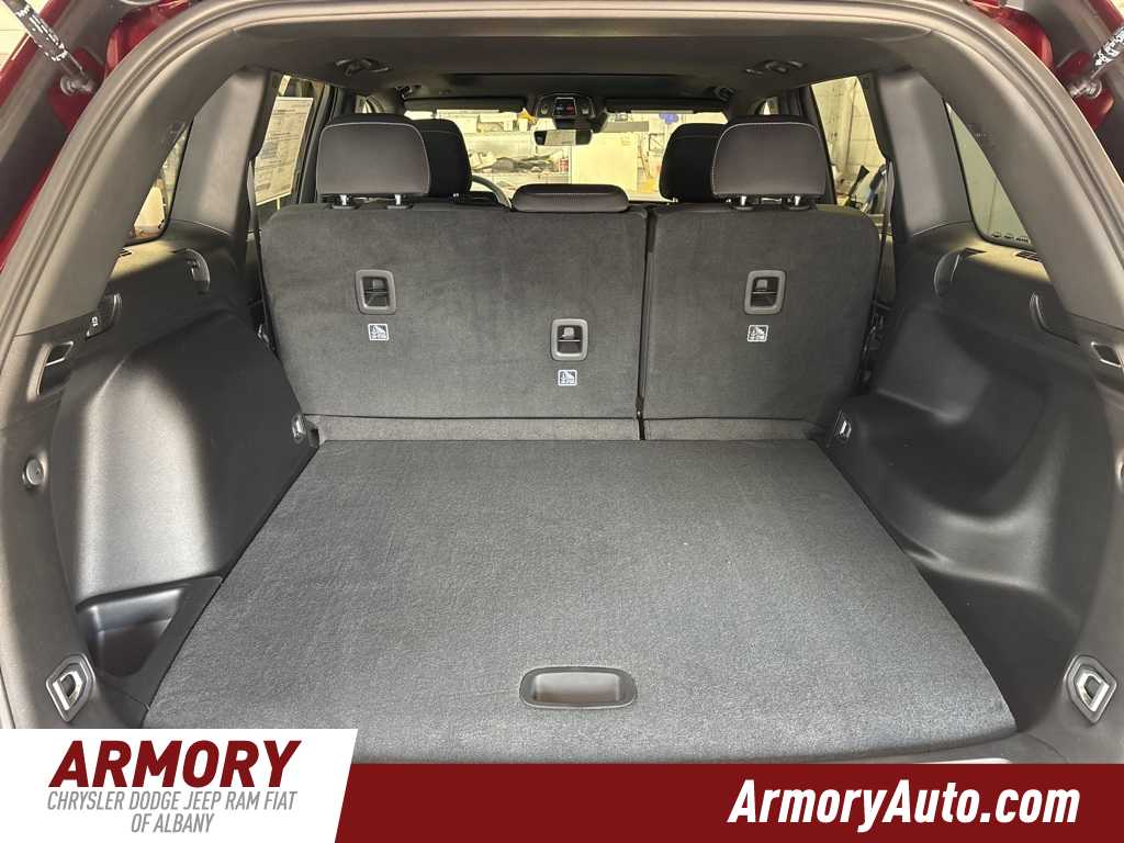 Thumbnail: 2025 Jeep Grand Cherokee - 22