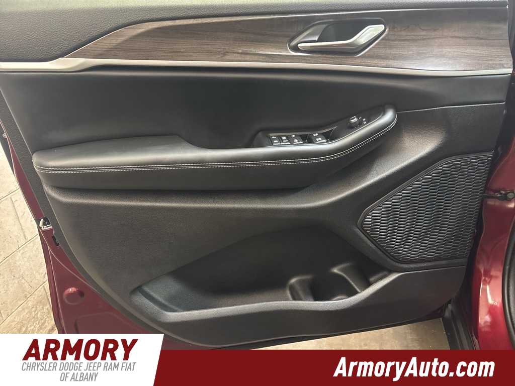 Thumbnail: 2026 Jeep Grand Cherokee - 7