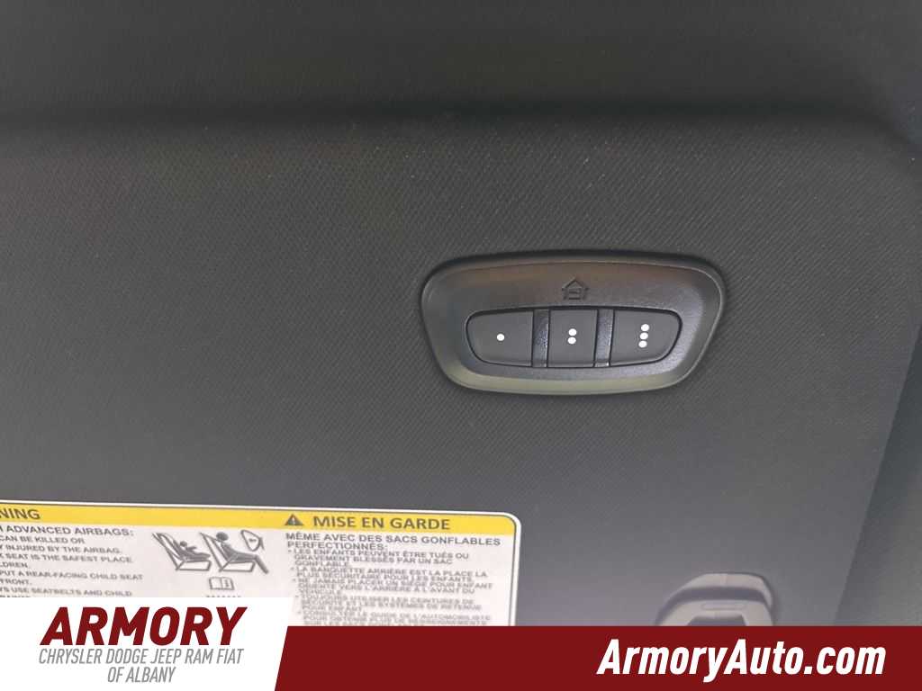 Thumbnail: 2024 Jeep Wagoneer - 25