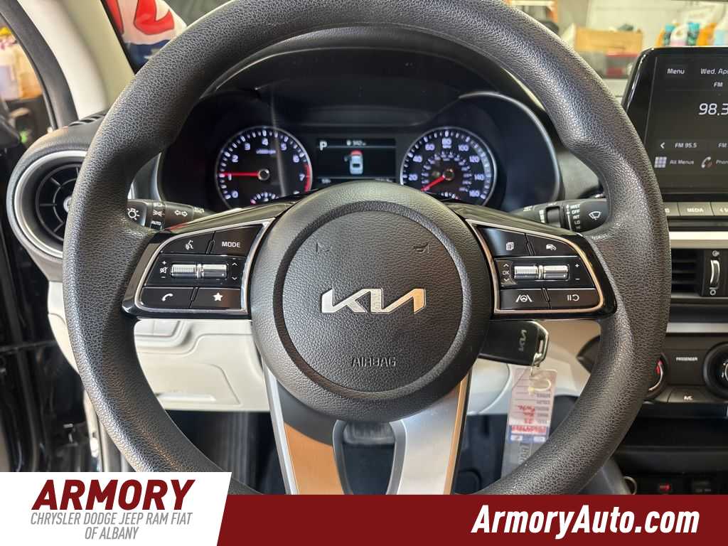 Thumbnail: 2023 Kia Forte - 13