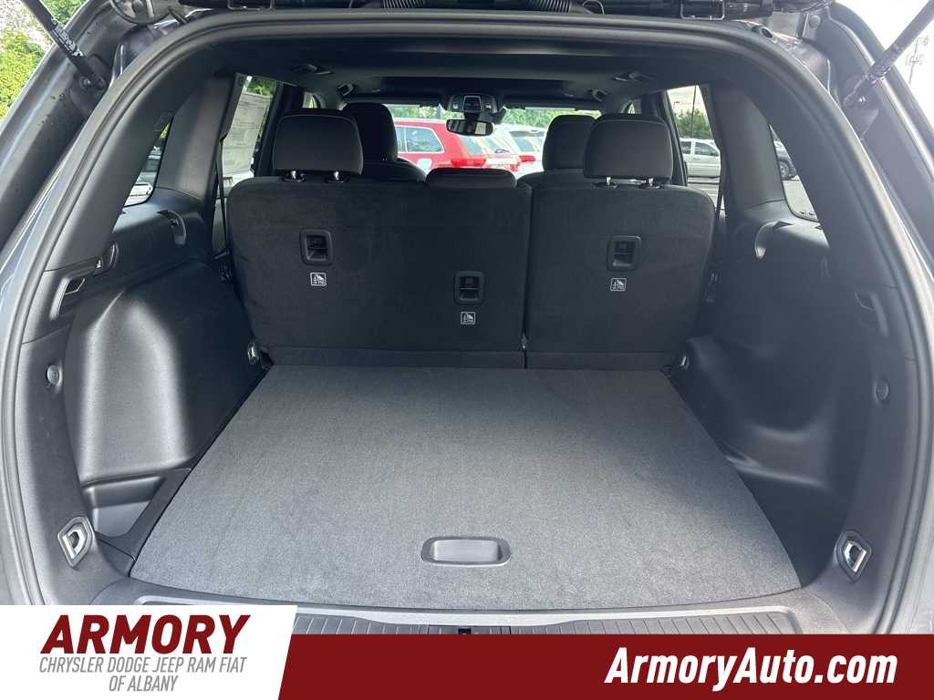 Thumbnail: 2025 Jeep Grand Cherokee - 23