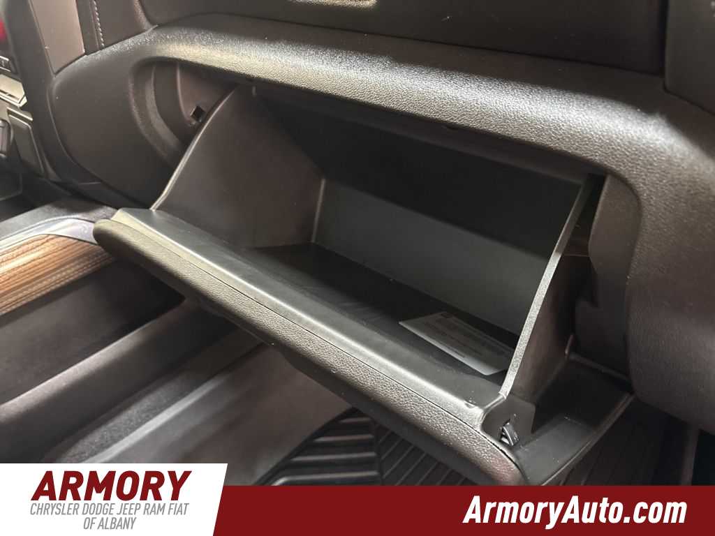 Thumbnail: 2022 Chevrolet Silverado 1500 - 36