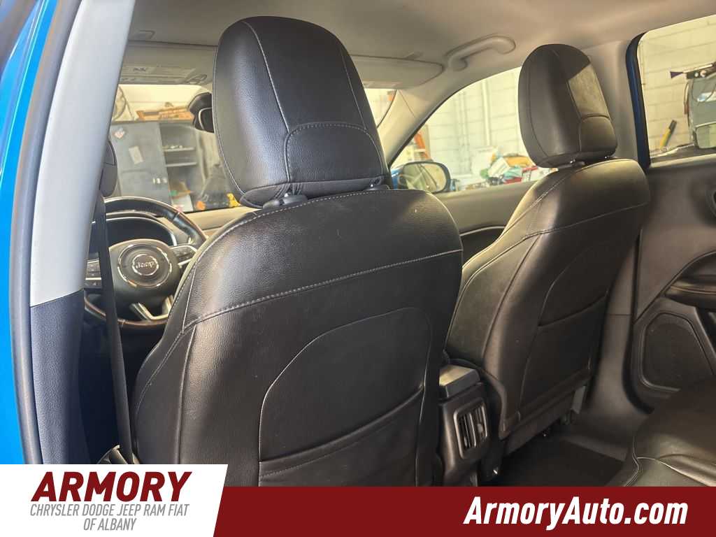 Thumbnail: 2018 Jeep Compass - 23