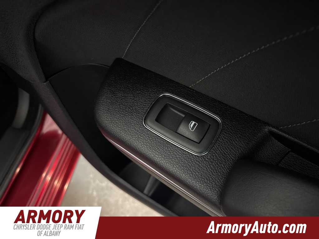 Thumbnail: 2017 Dodge Charger - 27