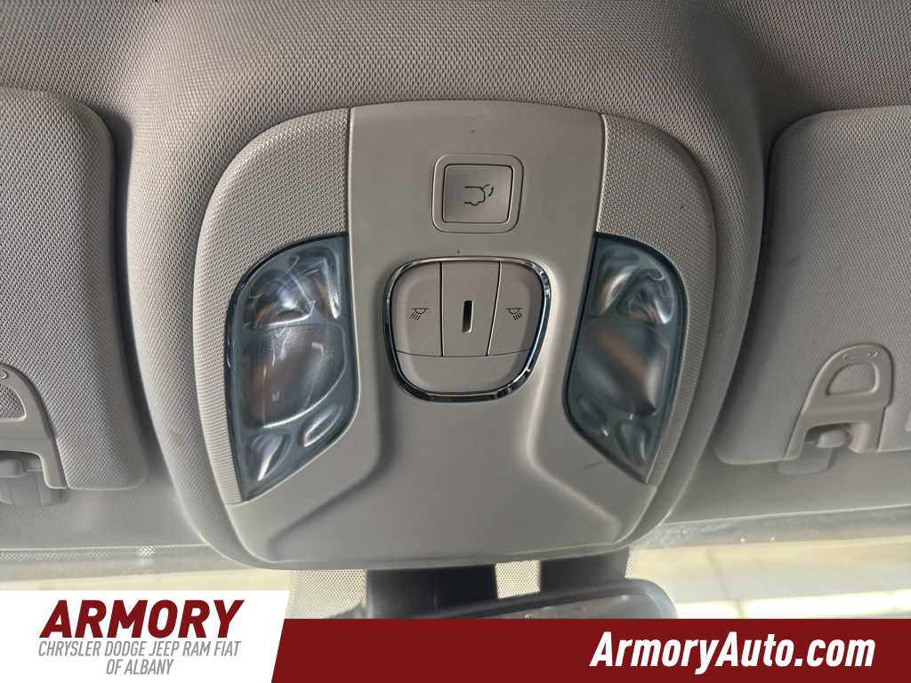 Thumbnail: 2018 Jeep Compass - 21