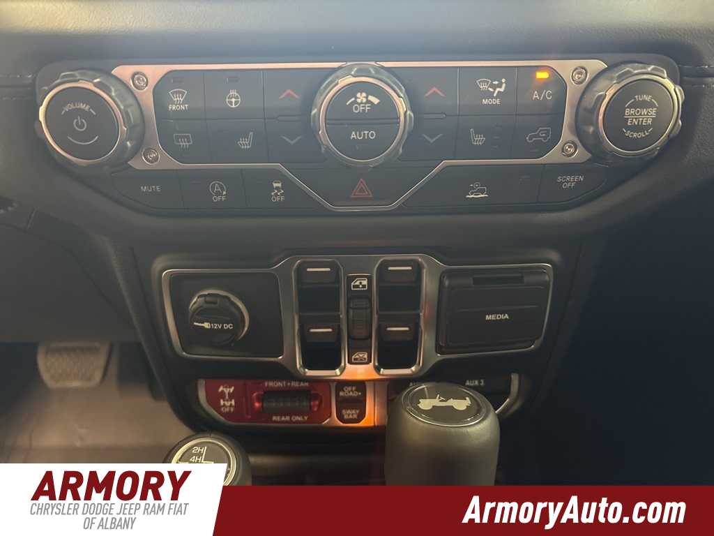 Thumbnail: 2026 Jeep Wrangler - 18