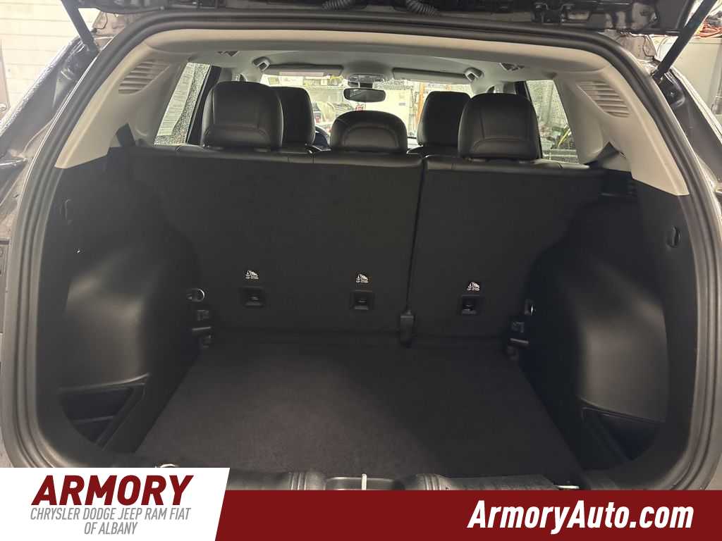 Thumbnail: 2022 Jeep Compass - 28