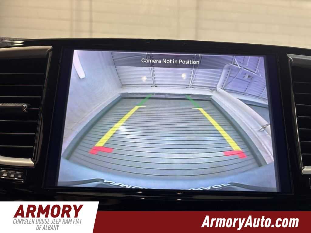 Thumbnail: 2024 Chrysler Pacifica - 18