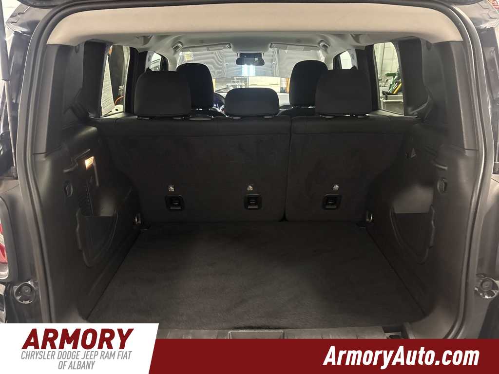 Thumbnail: 2023 Jeep Renegade - 26