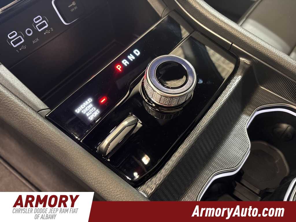 Thumbnail: 2025 Jeep Grand Cherokee - 19