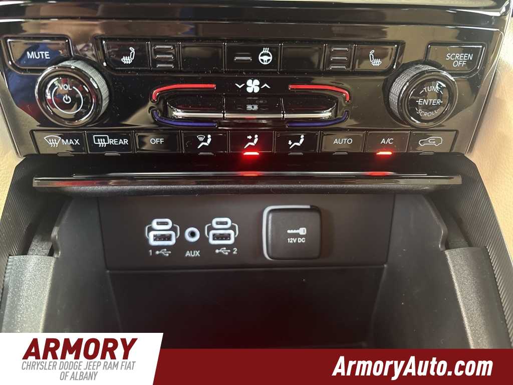 Thumbnail: 2025 Jeep Grand Cherokee - 15