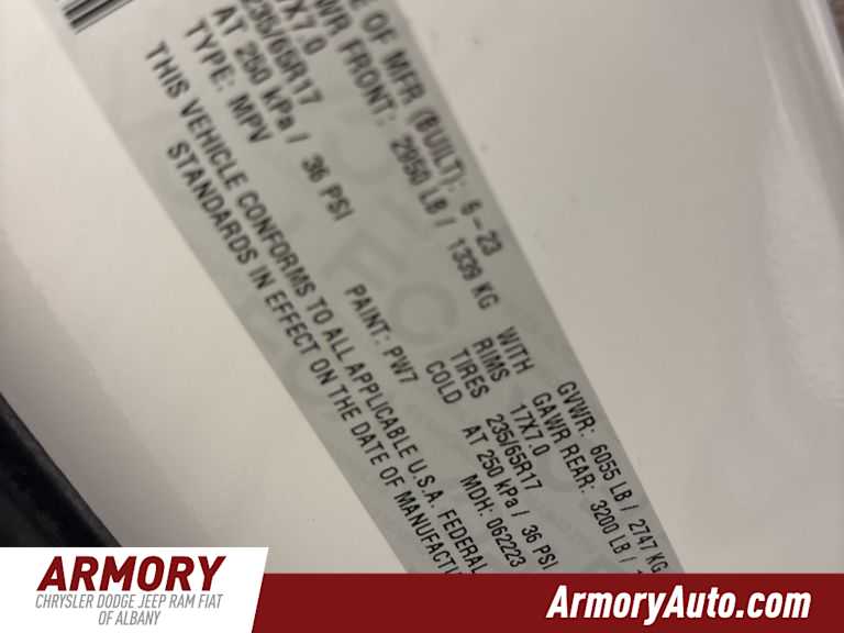 Thumbnail: 2023 Chrysler Pacifica - 45