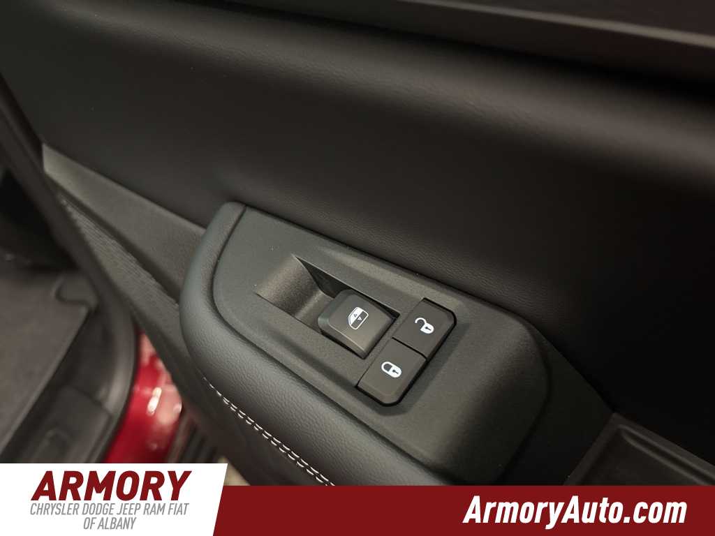 Thumbnail: 2025 Jeep Grand Cherokee - 29