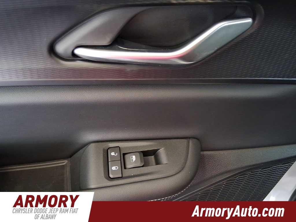 Thumbnail: 2025 Jeep Grand Cherokee - 24