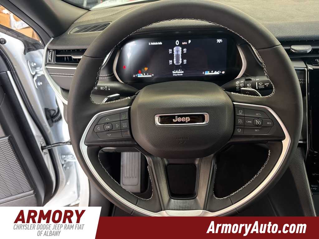 Thumbnail: 2025 Jeep Grand Cherokee - 12