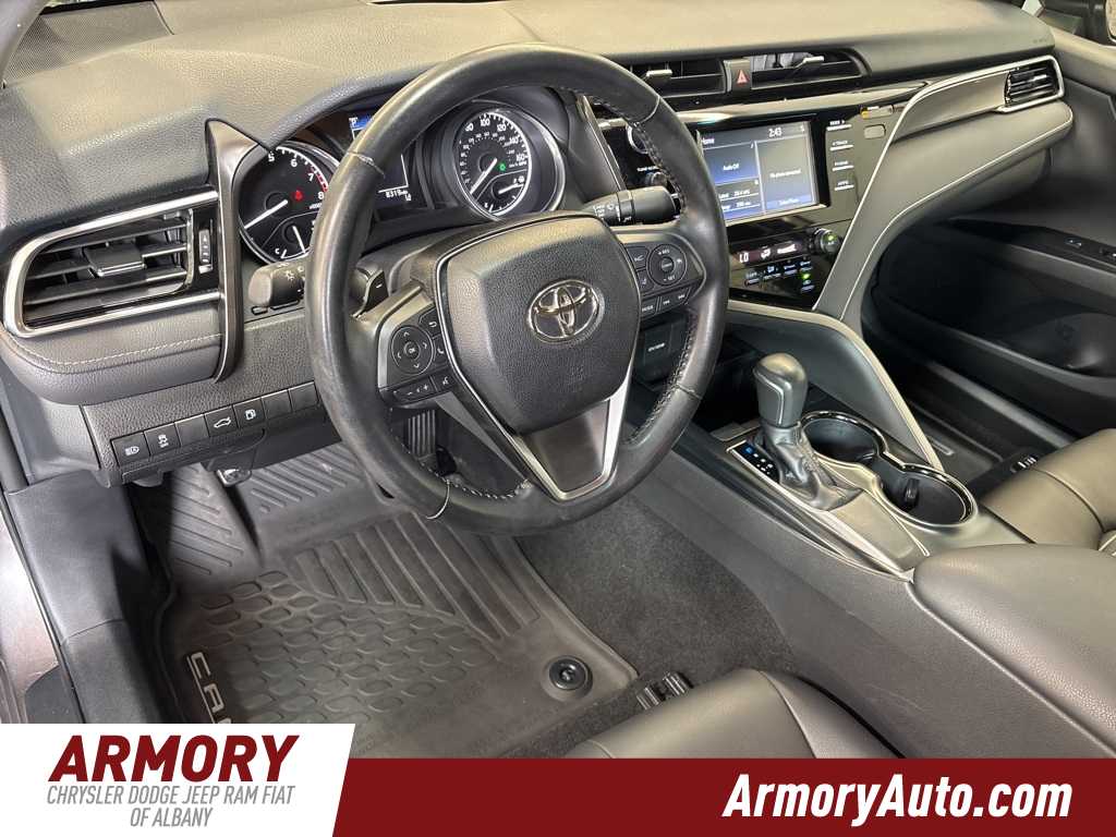 2018 Toyota Camry SE 9