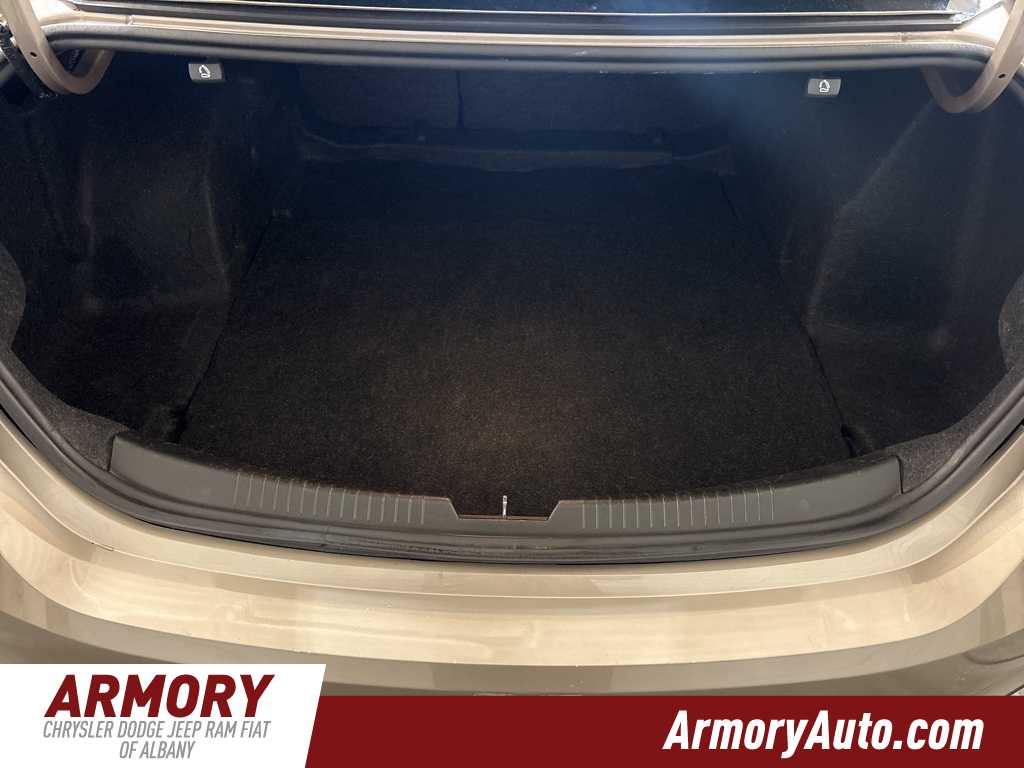 Thumbnail: 2023 Chevrolet Malibu - 28