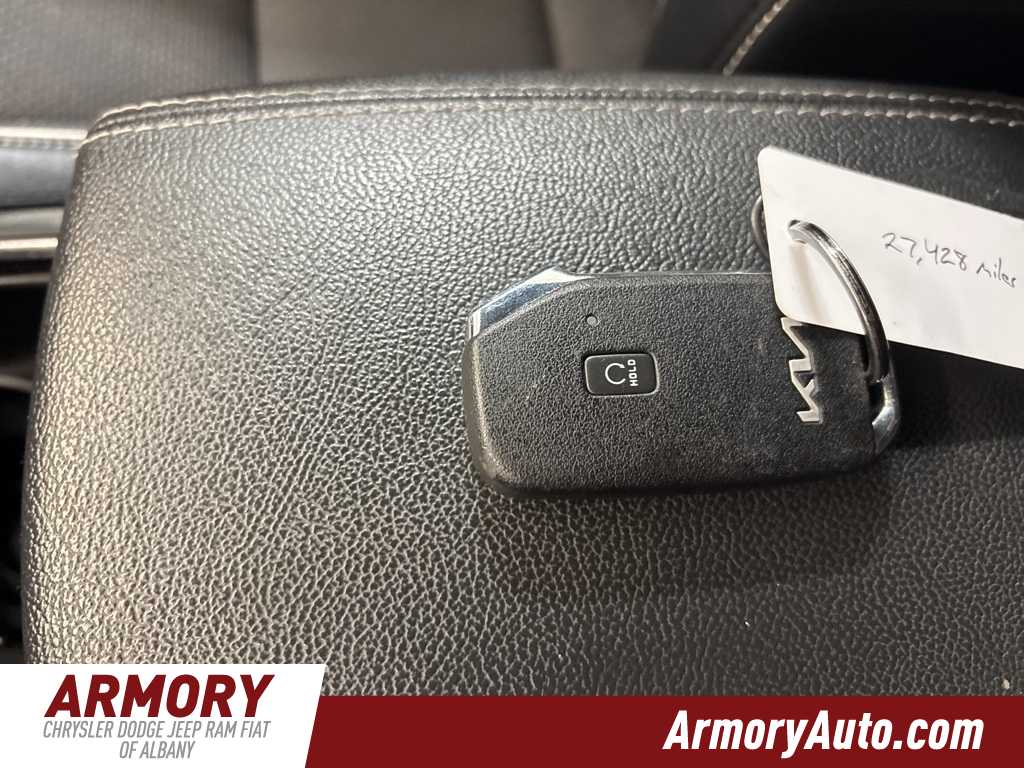 Thumbnail: 2022 Kia Niro - 22