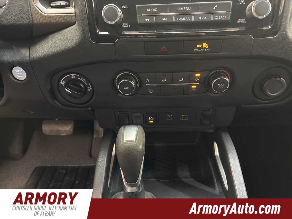 Thumbnail: 2022 Nissan Frontier - 17