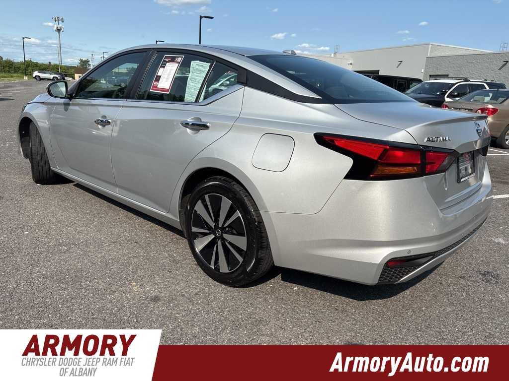 2022 Nissan Altima SV 6