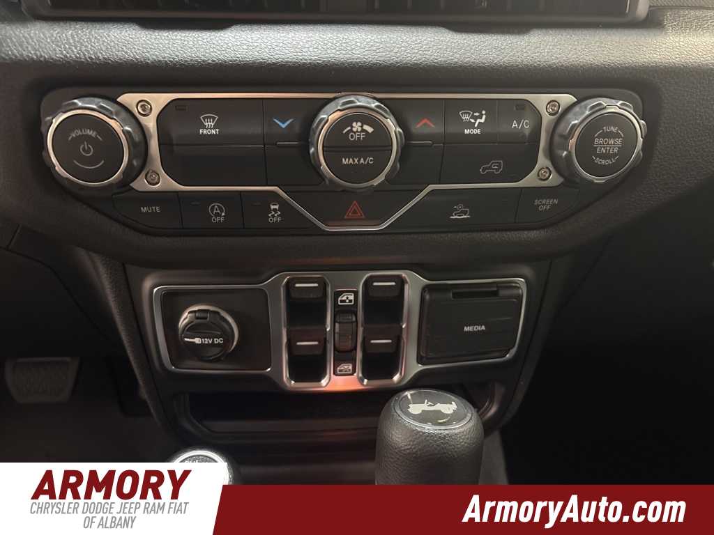 Thumbnail: 2026 Jeep Wrangler - 16