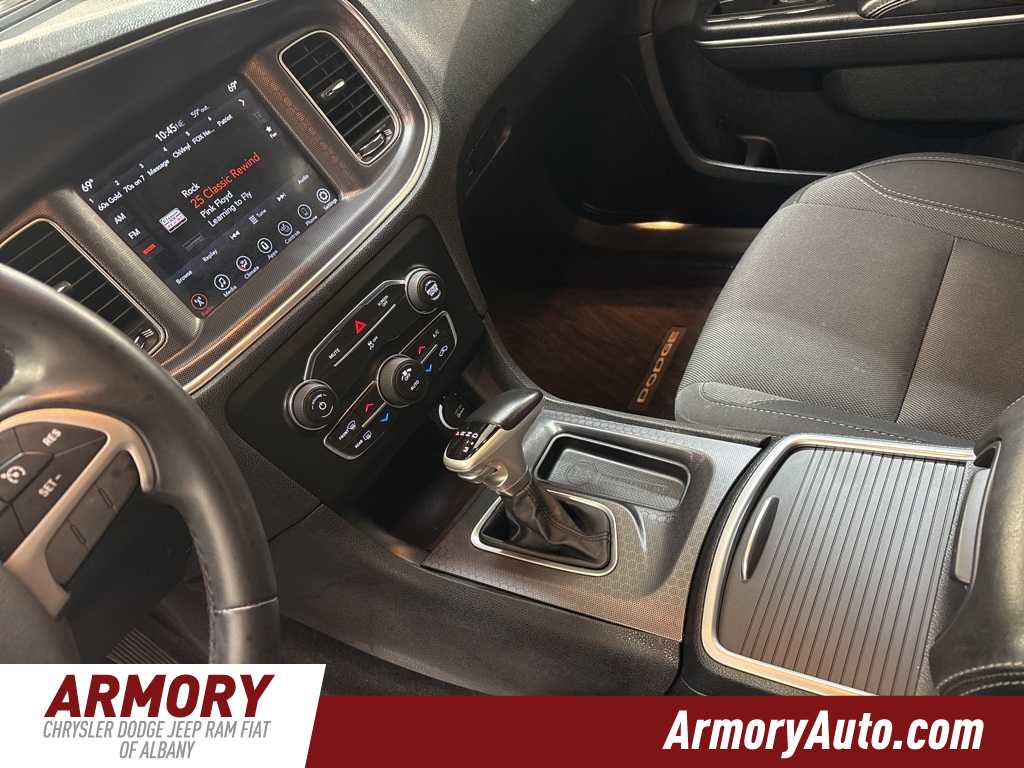 Thumbnail: 2017 Dodge Charger - 15