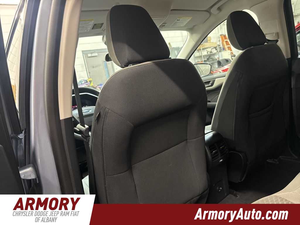 Thumbnail: 2022 Ford Escape - 24