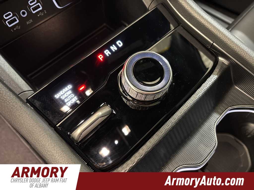 Thumbnail: 2025 Jeep Grand Cherokee L - 17