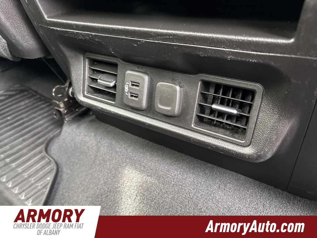 Thumbnail: 2020 Chevrolet Silverado 1500 - 35