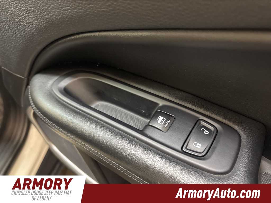 Thumbnail: 2018 Jeep Compass - 35