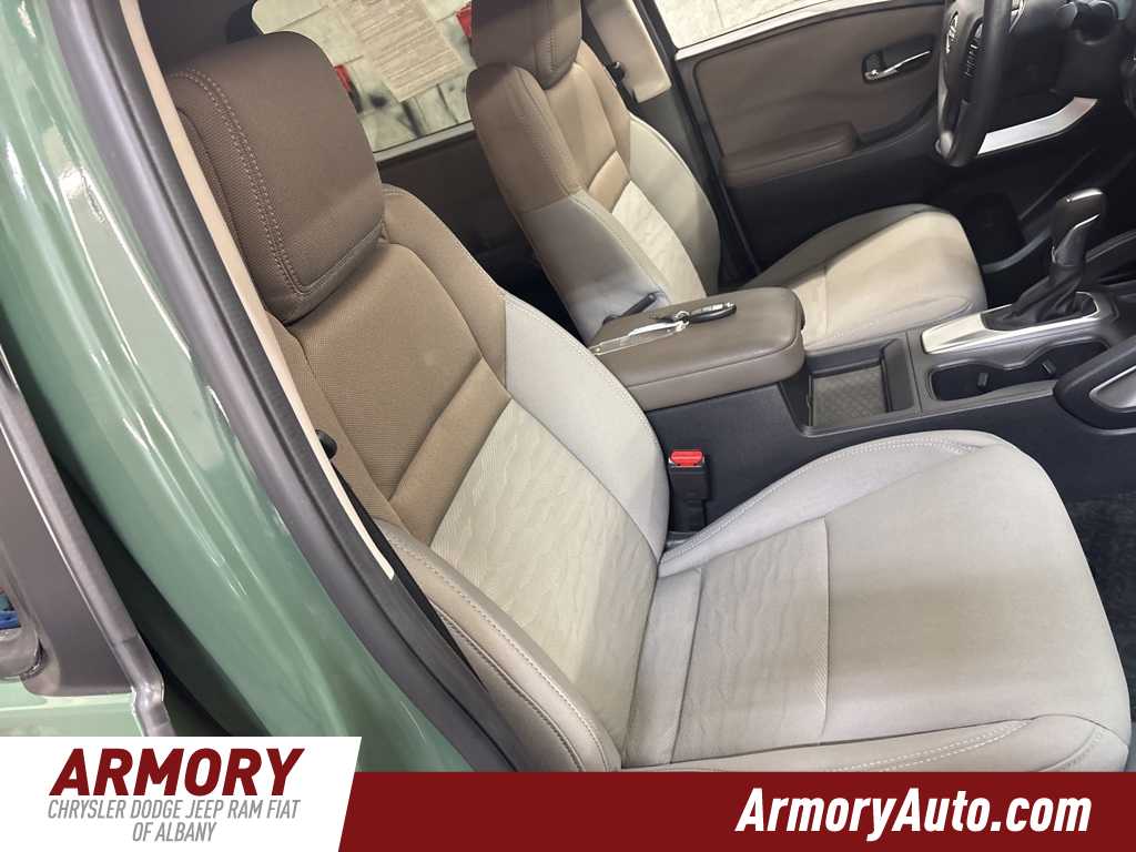 Thumbnail: 2022 Nissan Frontier - 34