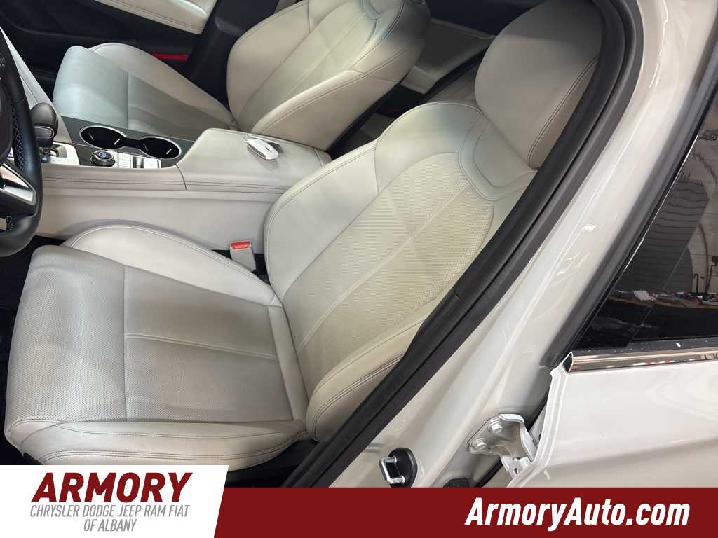 Thumbnail: 2024 Genesis G70 - 10