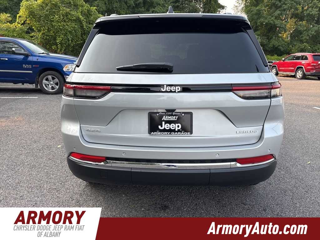 Thumbnail: 2025 Jeep Grand Cherokee - 5