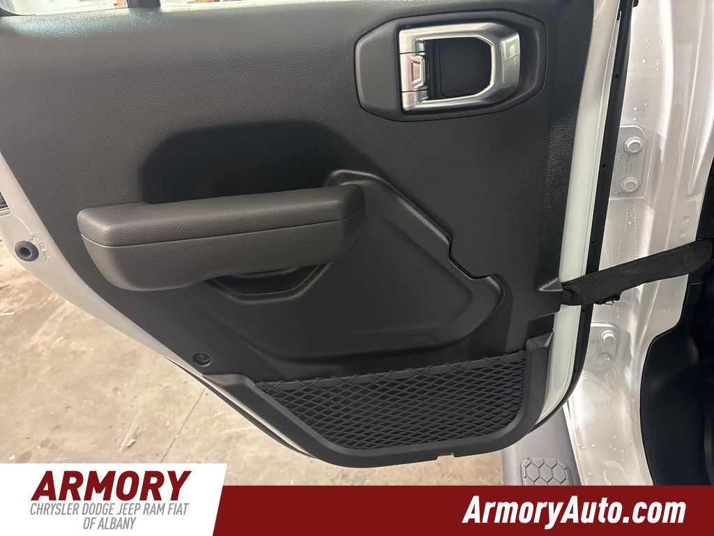 Thumbnail: 2026 Jeep Wrangler - 19